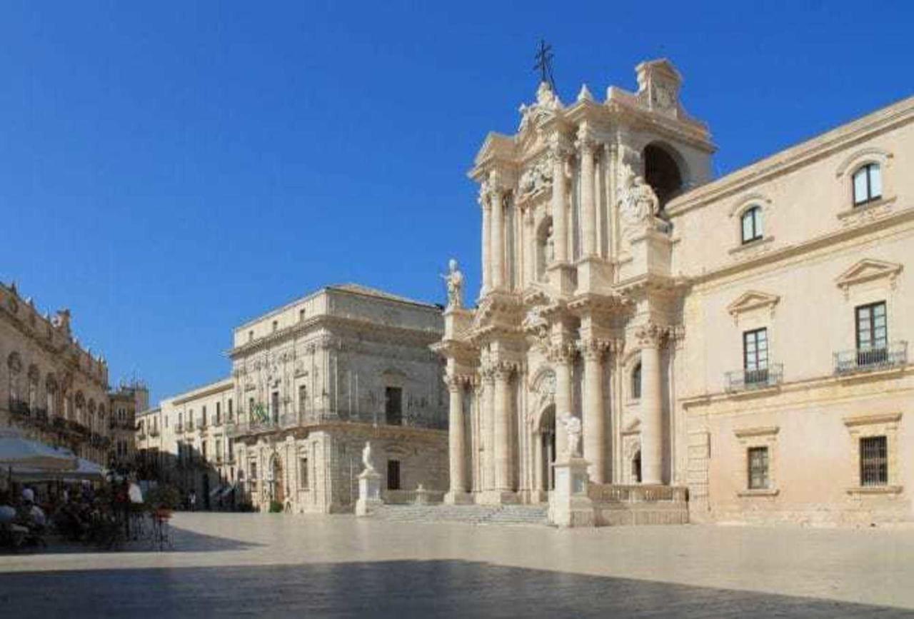 La Gorgone Ortigia Apartments Сиракузы Экстерьер фото