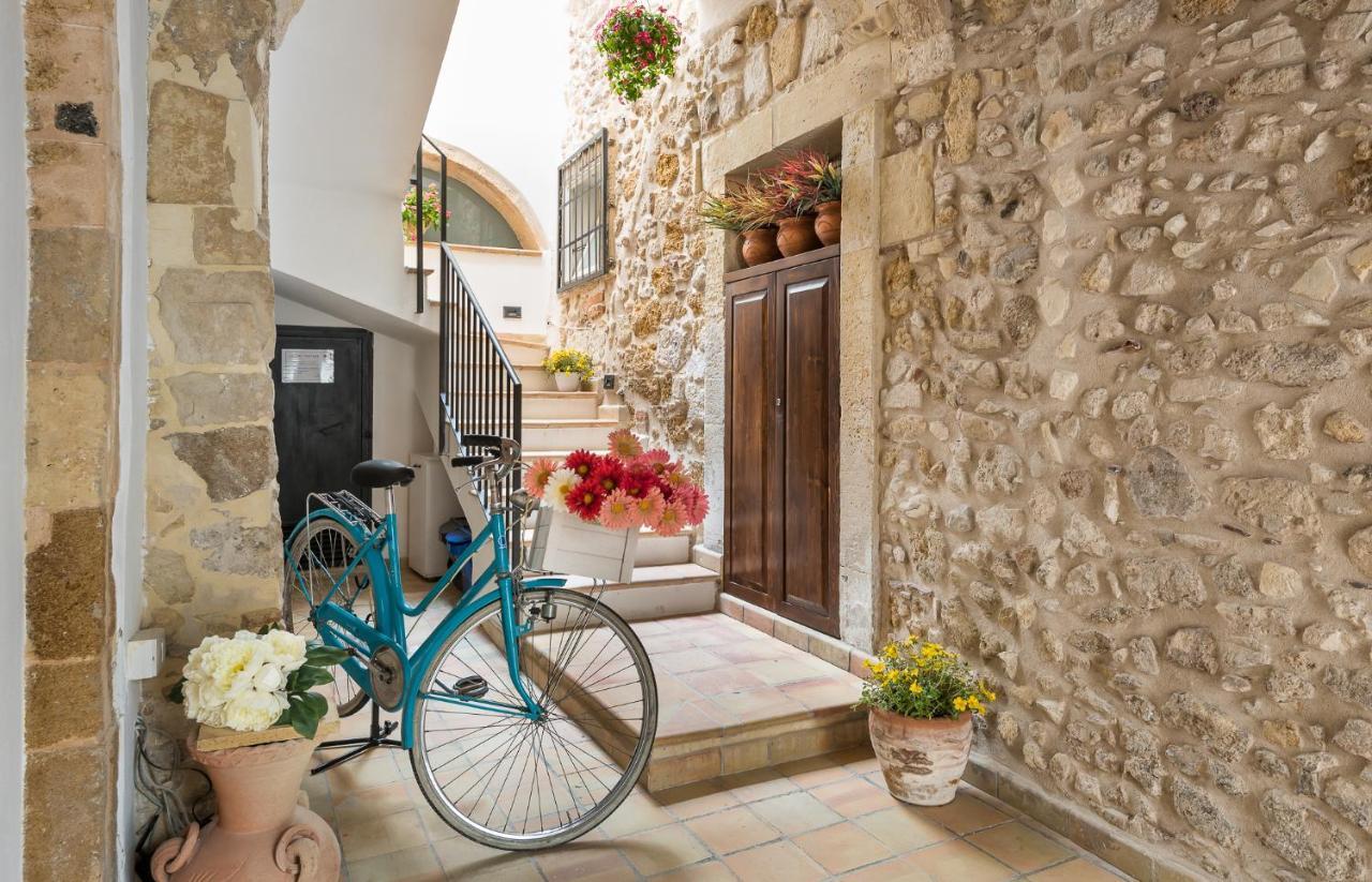 La Gorgone Ortigia Apartments Сиракузы Экстерьер фото