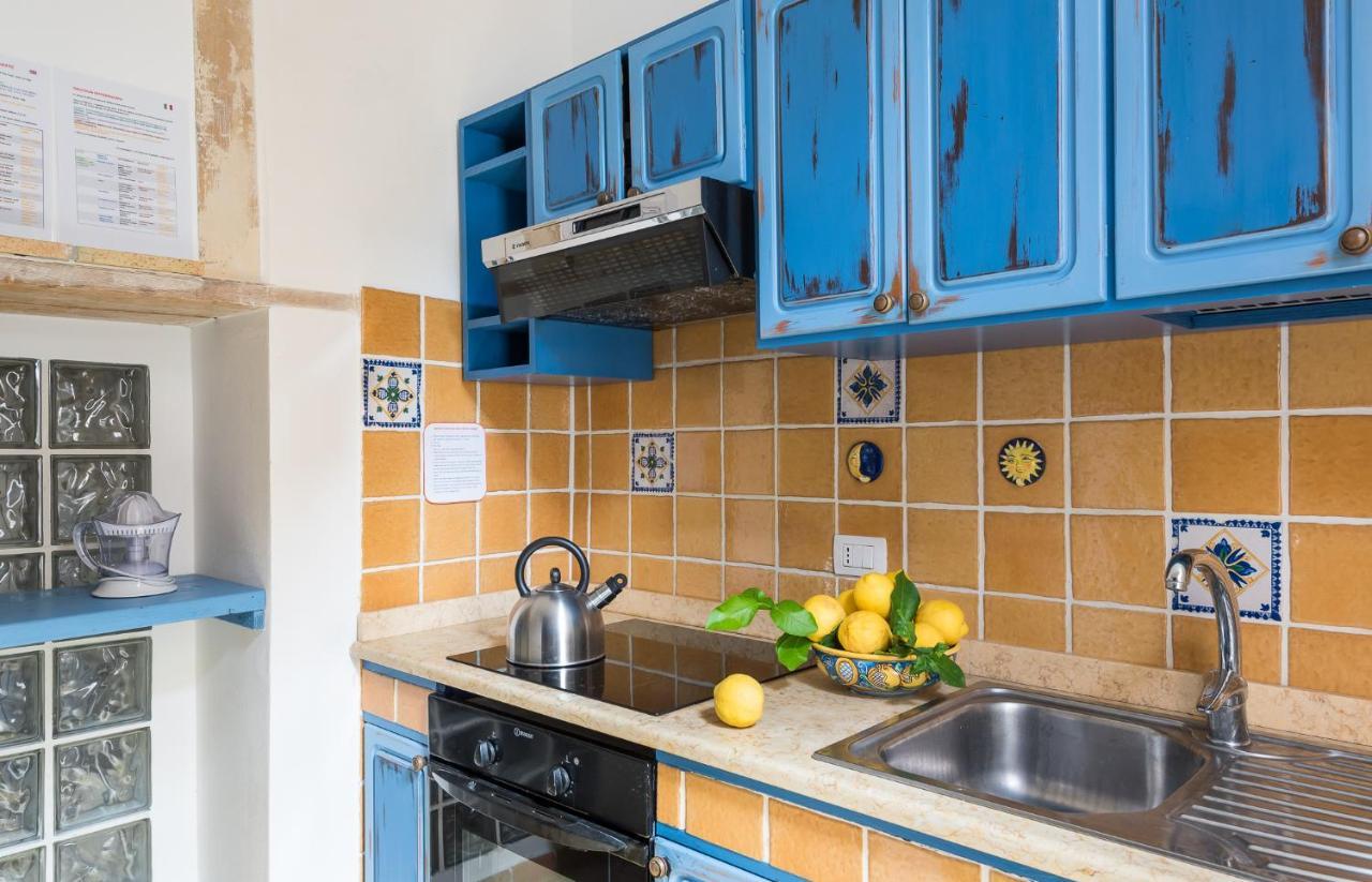 La Gorgone Ortigia Apartments Сиракузы Экстерьер фото