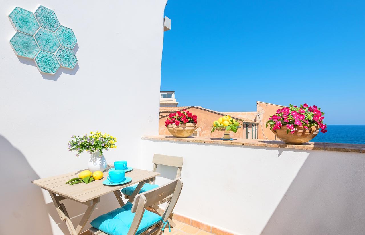La Gorgone Ortigia Apartments Сиракузы Экстерьер фото